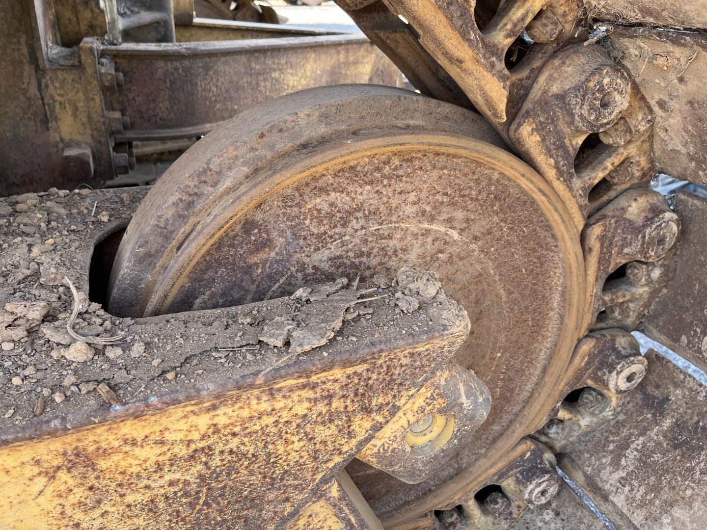 ./imagenes/INVOICE/2019/17379/TAPADOR FRONTAL CATERPILLAR D6HLGP (23).JPG